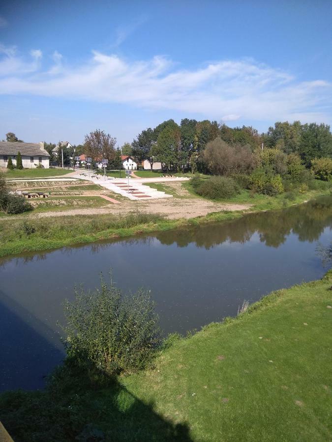 Gdow Riverside Apartments And Tours Экстерьер фото